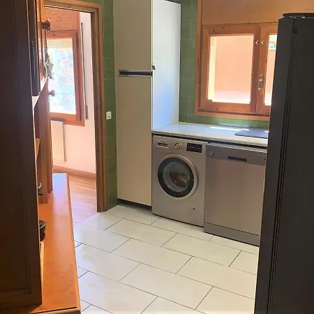 Apartment En Con Piscina